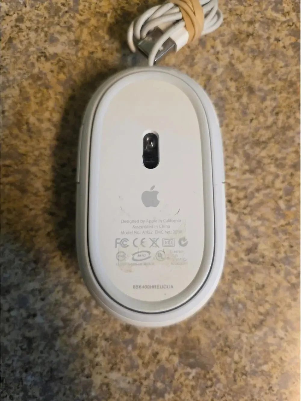Apple Mighty Mouse A1152 Optical USB Wired
